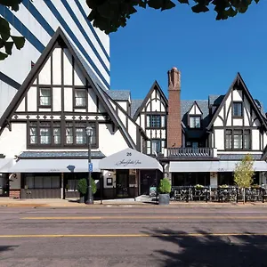 4* Hotel Seven Gables Inn, St Louis West, A Tribute Portfolio